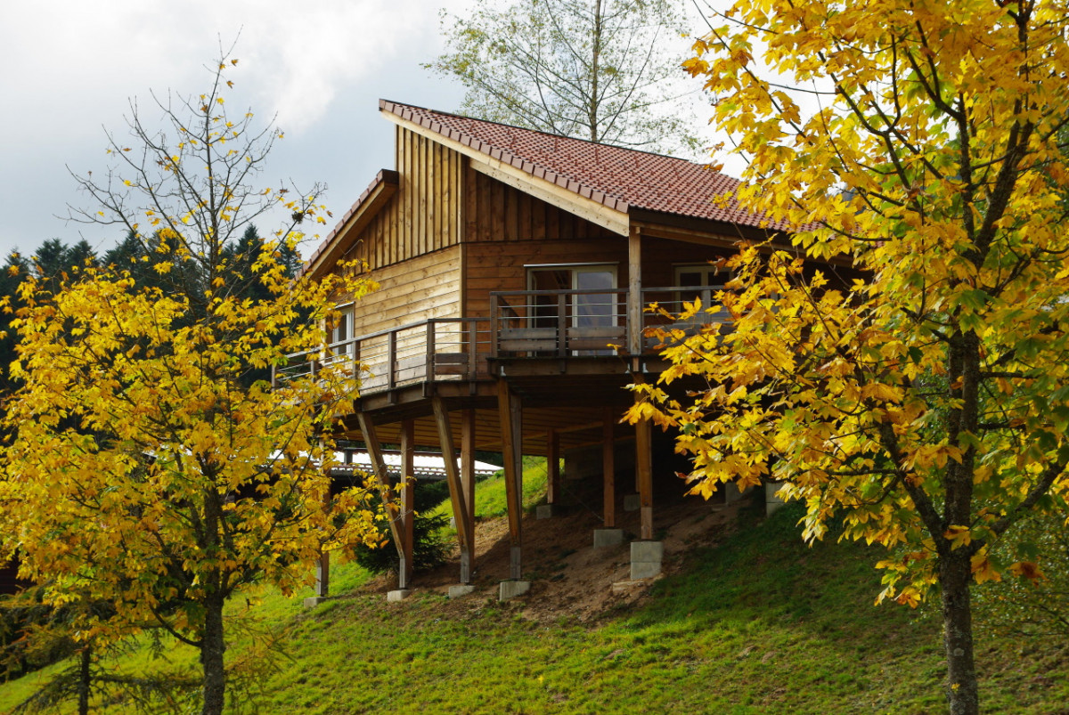 chalets-camping-belle-hutte-la-bresse-1