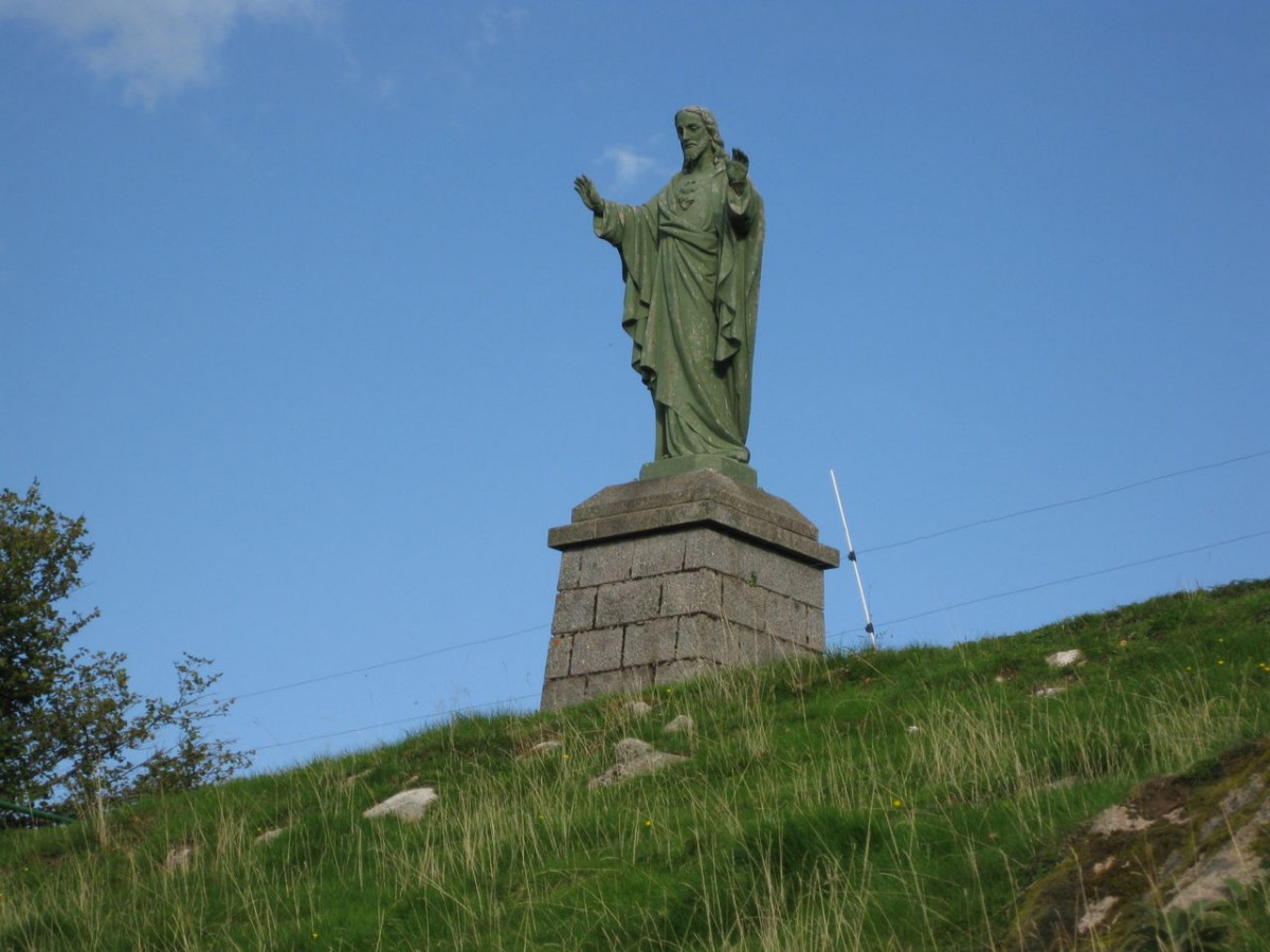 monument-sacre-coeur-la-bresse-1