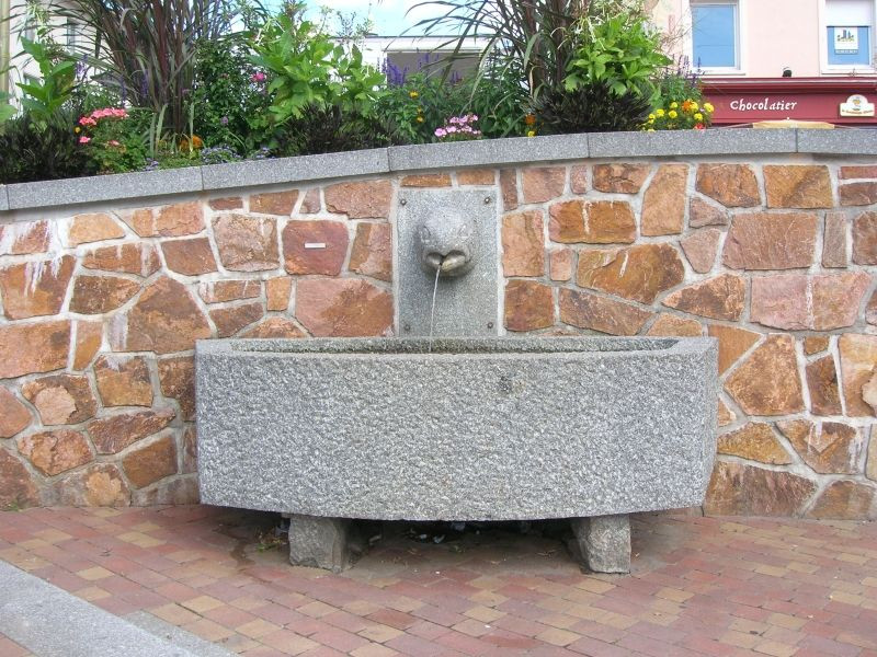 place-champtel-la-bresse-1