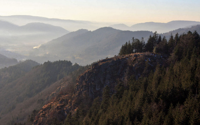 la-roche-des-ducs-site-naturel-rochesson-1