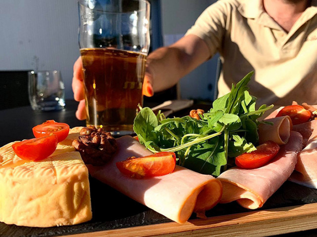 bar-a-raclettes-la-bresse-1