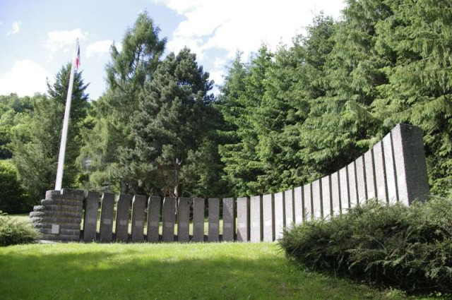 monument-des-combes-la-bresse-1