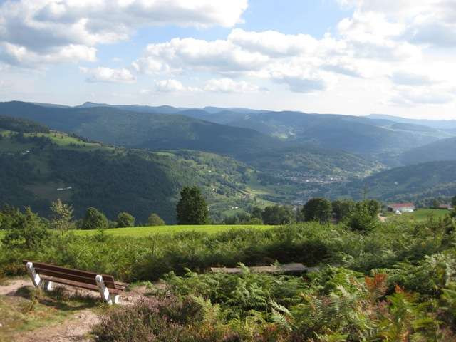 La-pierre-des-4-communes-la-bresse-1