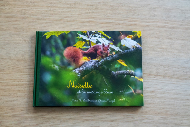  Livre Noisette et la Mésange Bleue