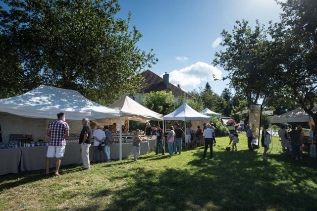 marche-du-terroir-sapois-1